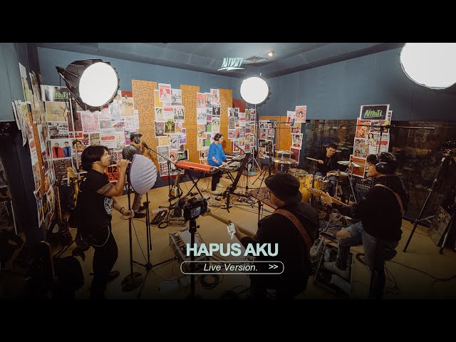 NIDJI - Hapus Aku (Live Version) | Official Music Video class=