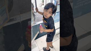 Cari minuman kesukaan Richie #shorts