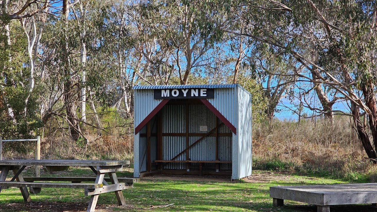 Walking the Koroit - Port Fairy Rail Trail!