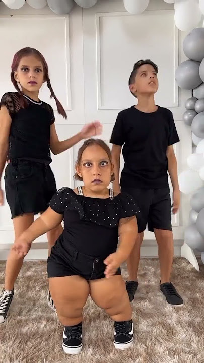 Dancinha Wandinha #shorts Jéssica MC Divertida e Henrique Cauã