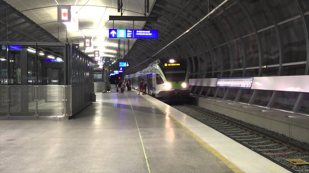 Junia Aviapoliksessa, Trains at Aviapolis station