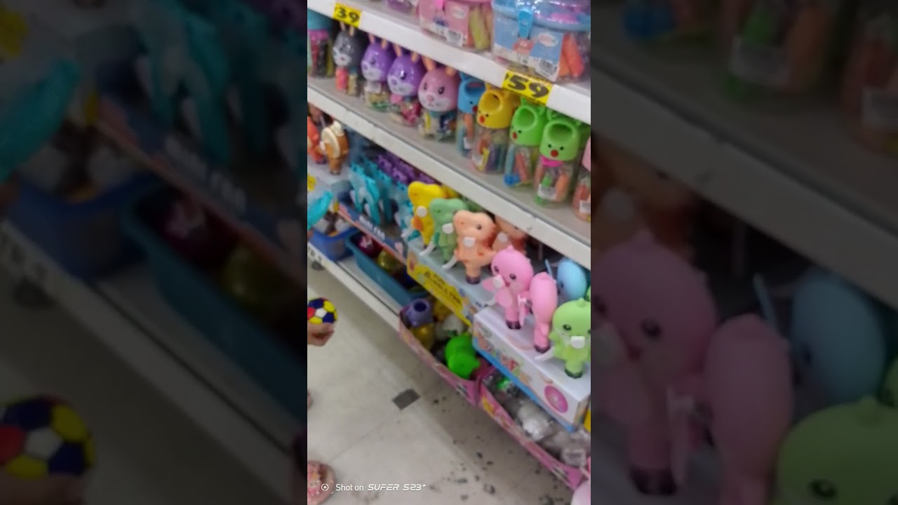 KIKO CAMARIN CALOOCAN,    NAMALINGKI AT PUMASUK NG IMALL BUMILI NG SWITCH NG ILAW