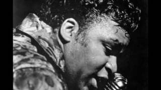 Watch Solomon Burke Cry To Me video