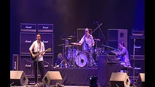 FUN LOVIN&#39; CRIMINALS - Reading, UK (Aug. 25, 2001)