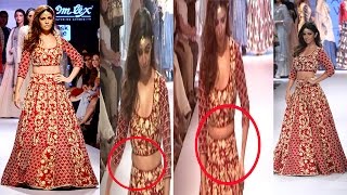 Oops Moment Nimrat Kaur On Ramp For Designer Nikhil Thampi & Payal Singhal At Lfw