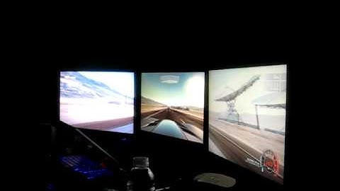 Hot Pursuit Eyefinity 3 Monitor - Alienware M17X R2