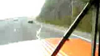 Peterbilt Jakin' In SF tunnel with straight pipes! by Buckbz 56,294 views 15 years ago 36 seconds