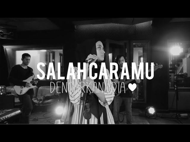 Dengarkan Dia - Salah Caramu (Live Version) class=