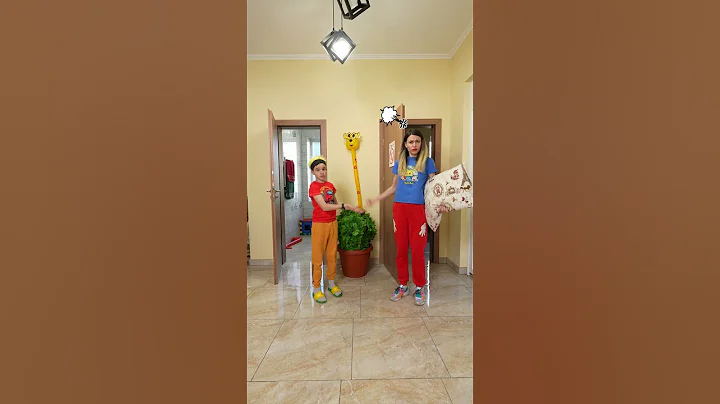 Dad pranks mom and kid 🤣👧🏻❤️👶🏻