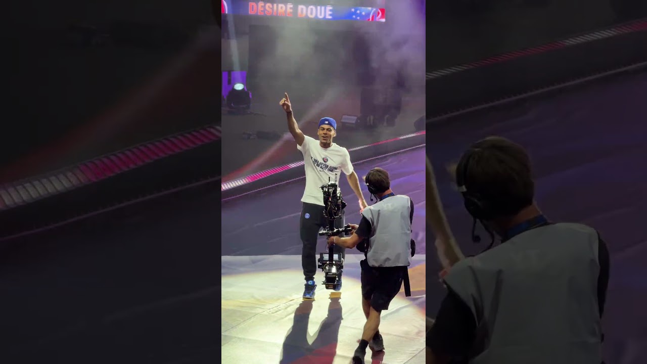 Dez' Show! 🕺