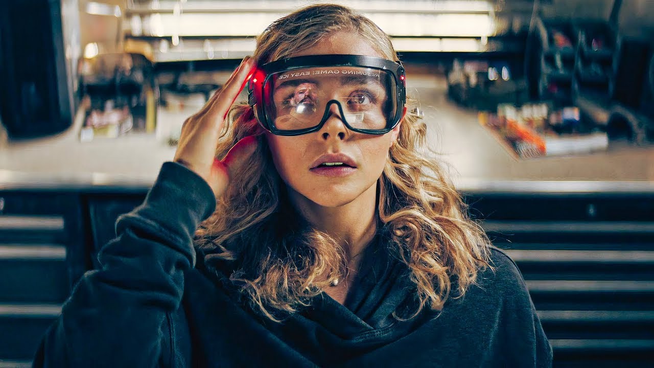 "Virtual Reality Gone Wrong: Girl Unknowingly Becomes Future Killer!" | mystery recapped | story