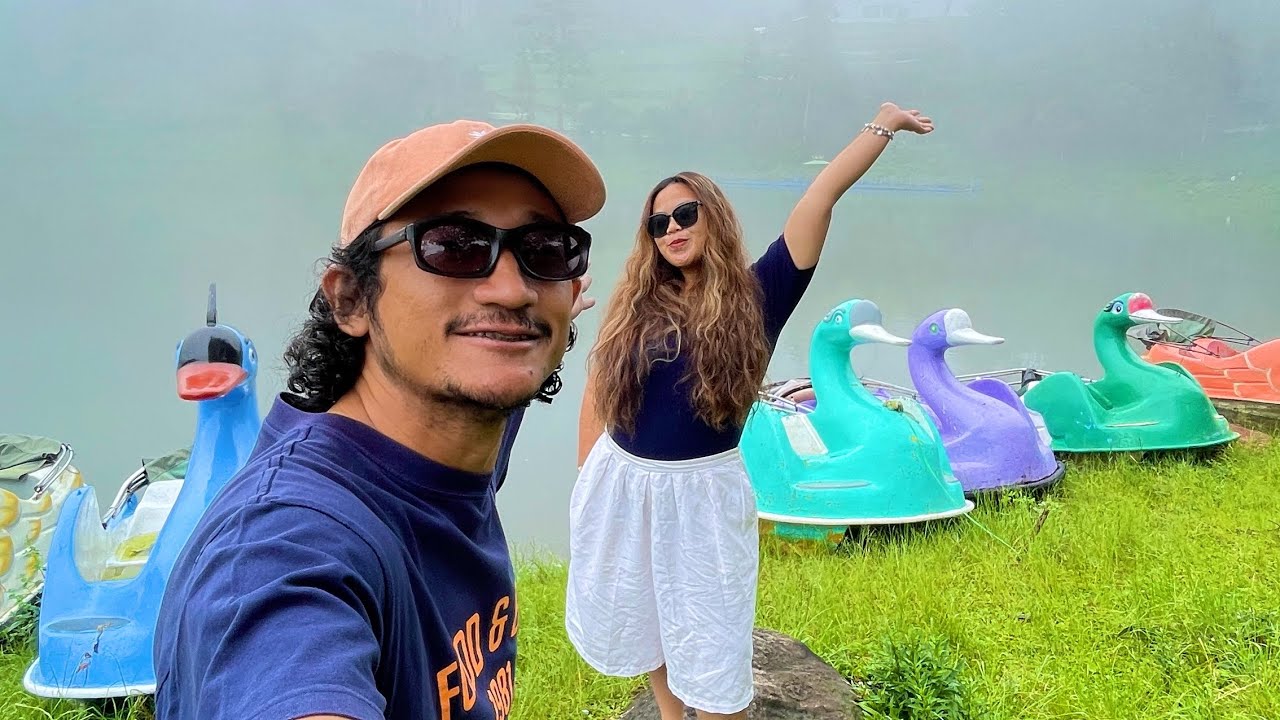 Ada yg bilang ceo yg menyamar  ada yg bilang slow living.  