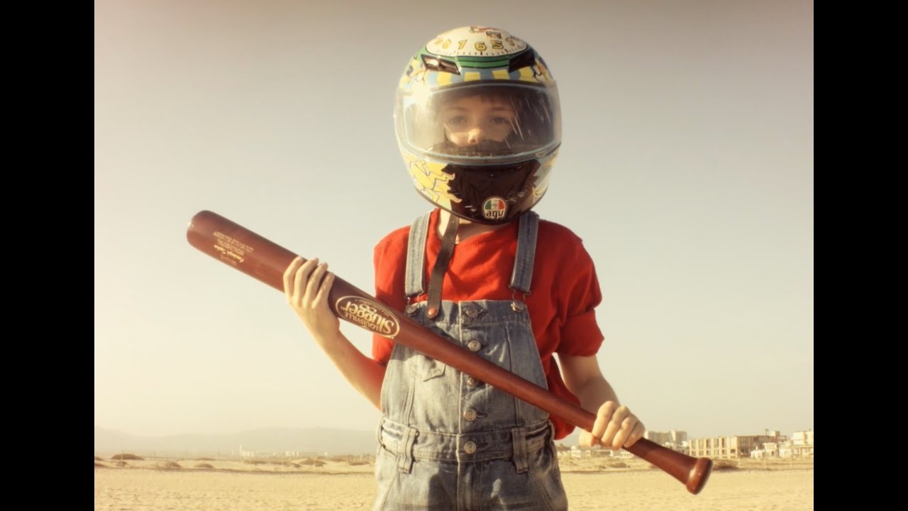 Guarda Ora The Molecule - Creator (Official Video) su YouTube Guarda Ora The Molecule - Creator (Official Video) su YouTube