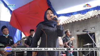 PENYANYI CANTIK BERSUARA MERDU