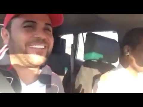 وفيق حبيب مع سائق التكسي الهندي موتني ضحك حبات التوت