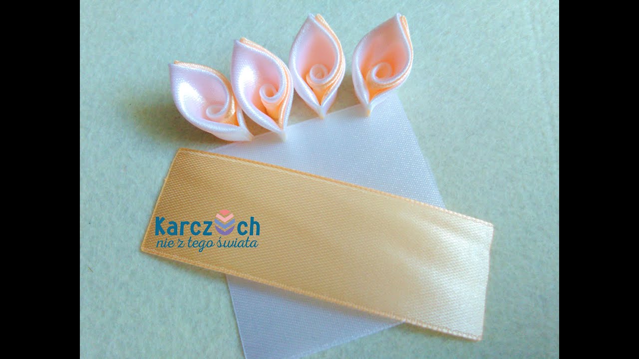 Kanzashi #18 - Curled petal with 2,5 and 5 cm ribbons