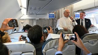 Papež Novinarjem Turčija Ima Pomembno Vlogo Glede Miru Na Bližnjem Vzhodu In V Ukrajini