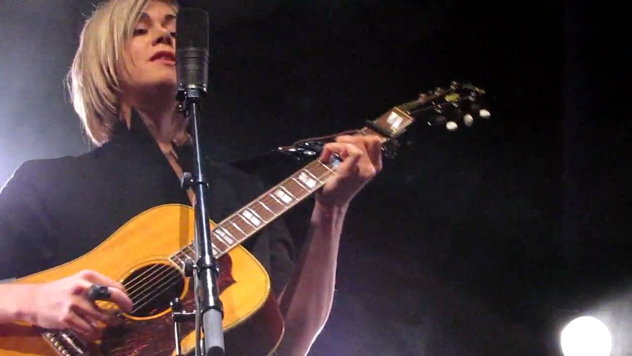 04. I'll Follow You Tonight - Anna Ternheim, Viktoriateatern, Malmö, Sweden 02/12 2009