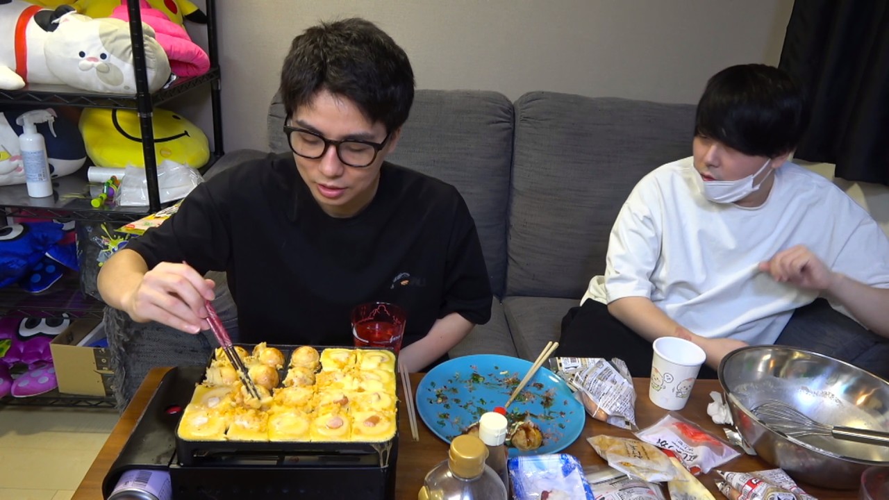 俺の家でぱいなぽ～と秘密の”たこ焼きパーティ”で暴れる！
