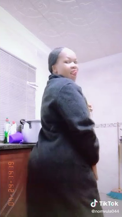 bayayithanda abantu ingoma yencelebane bathi ikhuphuka ngoshuni ka ntencane