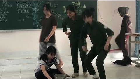 SÂN KHẤU HÓA TÁC PHẨM VĂN HỌC  CHIẾC LƯỢC NGÀ_Nhóm 3_CBL