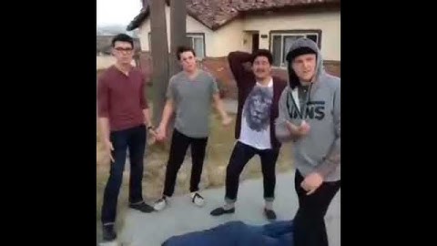 David Lopez Vine How to be a doctor #favthings #loop #lol