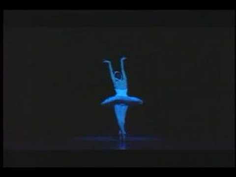 Nina Ananiashvili dances The Dying Swan (vaimusic....