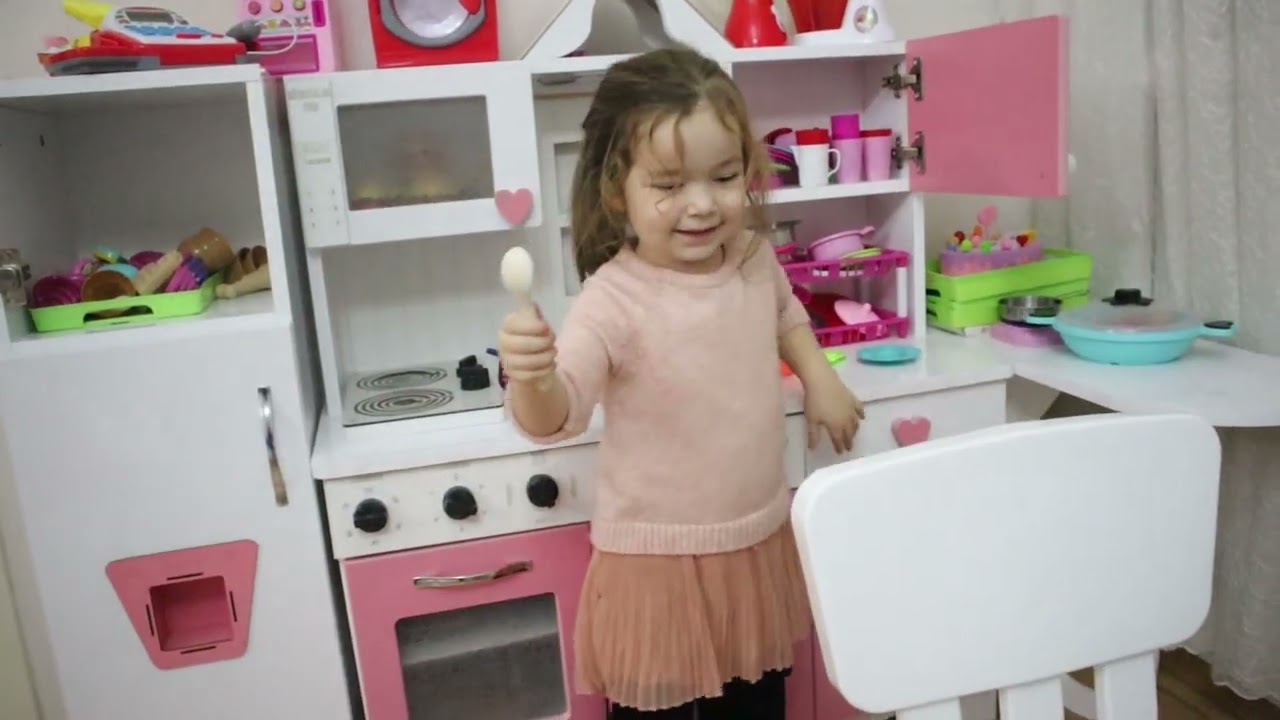 DEV VİLLADA PİKNİK YAPTIK !! SAKLAMBAÇ OYNADIK !! BUĞLEM