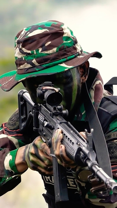 KOMANDO LATIHAN PERTEMPURAN - PASUKAN TENTARA GAGAH BERANI