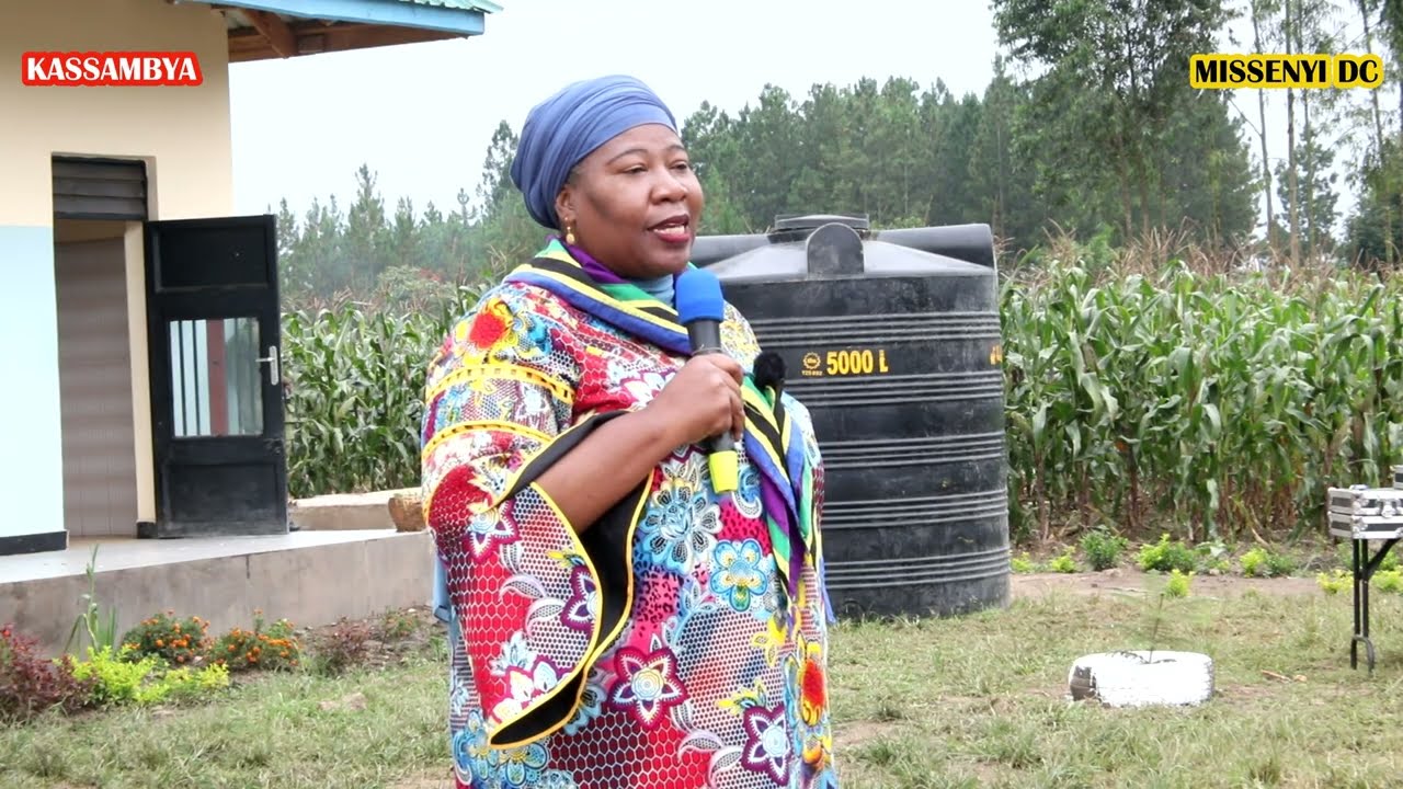 RC MWASA AONGOZA ZOEZI LA UPANDAJI MITI SHULE YA SEKONDARI KASSAMBYA, AHIMIZA UTUNZAJI WA MAZINGIRA