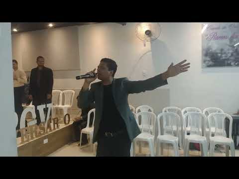 Louvor com Marcos Karan.