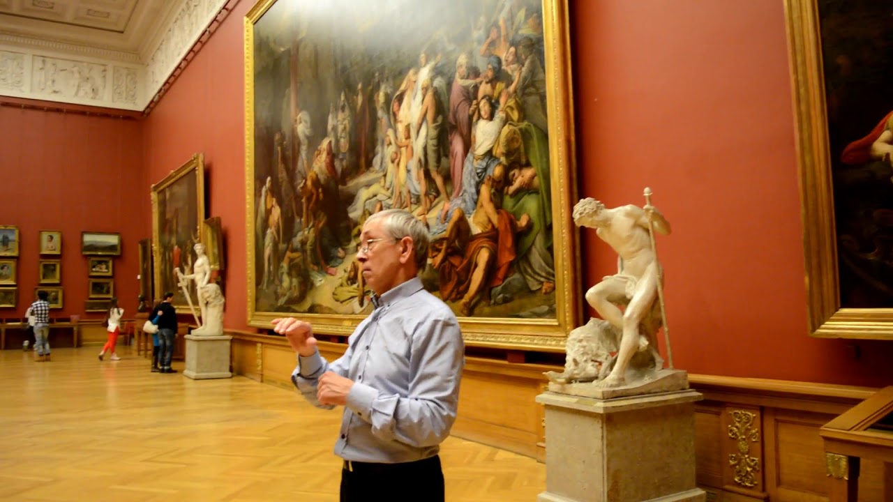 Museum guides for the deaf and hard of hearing in Saint-Petersburg, Russia