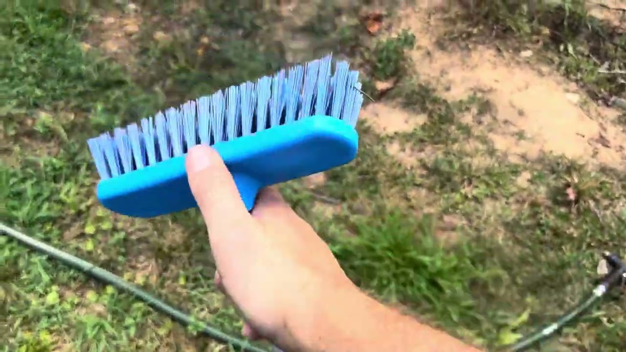 Assembly, Size, Pool Usage, and Review of Yonill Deck Brush