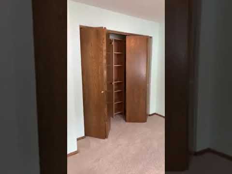 11450 Red Fox Dr, Maple Grove, MN 55369