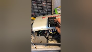 vestax handy trax #  2  MOD TIPS power switch mod