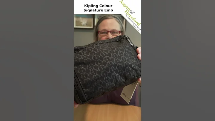 Kipling Colour Signature Emb
