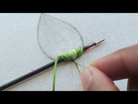 Video: Maple leaves are an ideal material for needlework