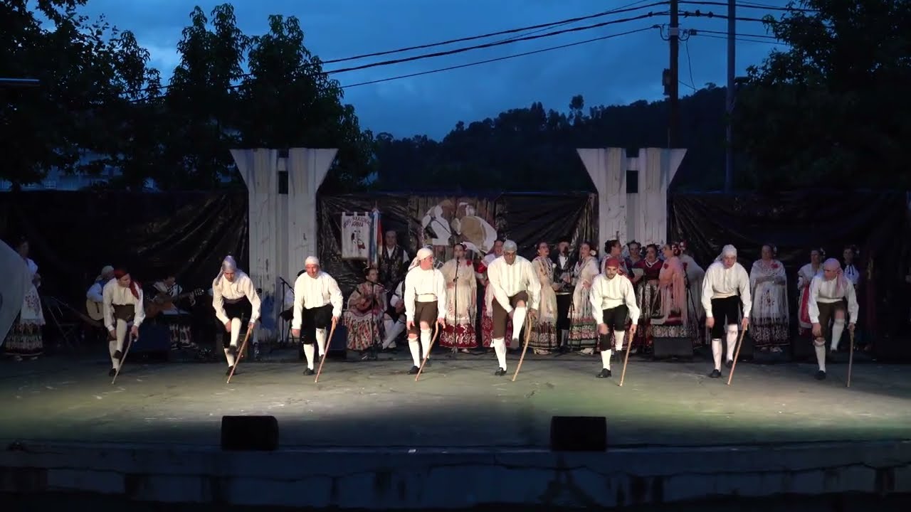La Mancha's folk dance: Danza de de los garrotes de la Ossa de Montiel