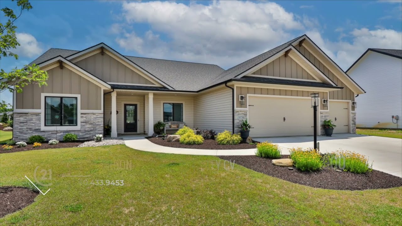 18750 Eisley Cv, Auburn, IN 46706