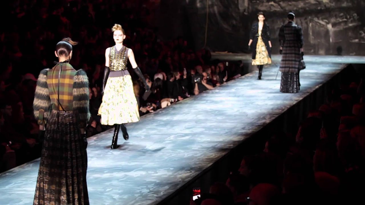 Show Moments: Marc Jacobs Fall/Winter 2015