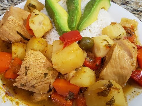 Puerto Rican Stewed Chicken Step-by-step (Pollo Guisado)