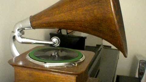 Thumbnail of 周璇  - 心頭恨( PART 1) -  78RPM  35463 PATHE  1938-9