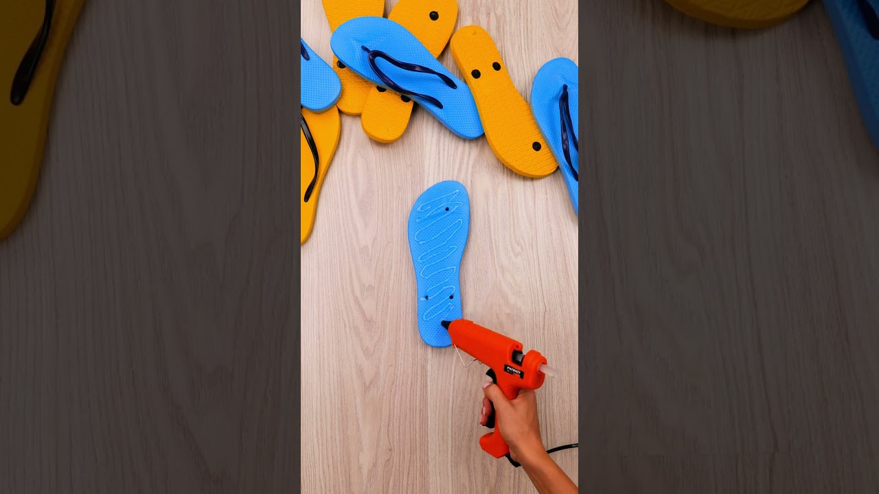 Glamour Meets Fear! 👠🕷️ DIY Anti-Spider Fashion 😅