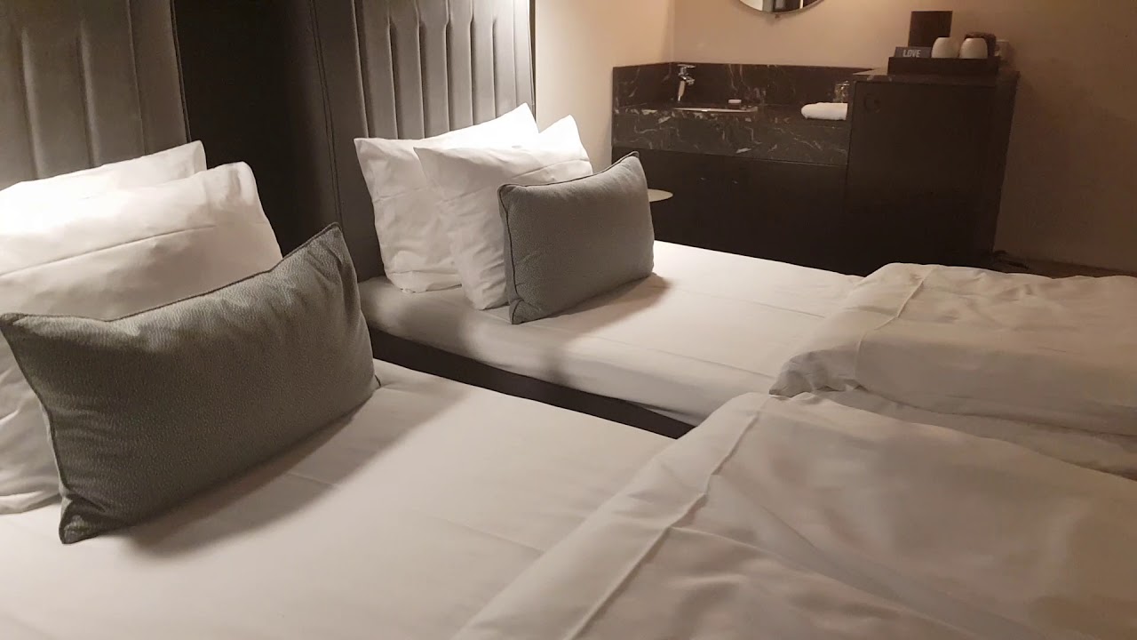 Hotel Danmark Room 512 Review