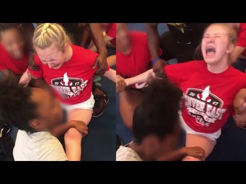 Cheerleading coach forces girls into extended splits; Denver police investigating