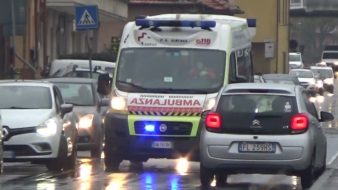 [2 in 1] Ambulanza 1-319 Croce Bianca Imperia + Ambulanza 2-062 Croce Bianca Albenga (SV) in sirena!