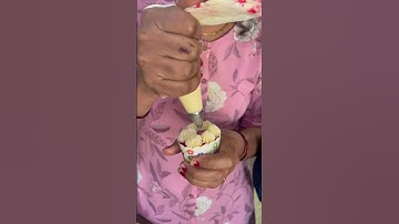 Cupcake class frosting practice . Visit our website for online video classes:- www.vidyaskitchen.com