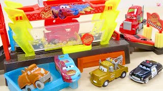 ピストンカップのシャワーでカラーチェンジ! カーズ 【RACE READY CAR