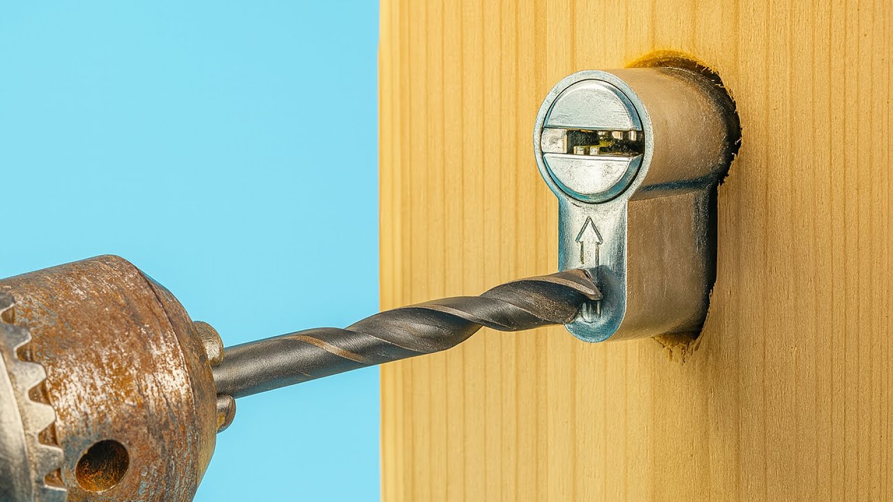 Аварийное открытие дверей без ключа😱Это нужно каждому дому, но никто этого не делает!!