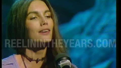 Emmylou Harris • “Rose Of Cimarron” • 1982 [Reelin